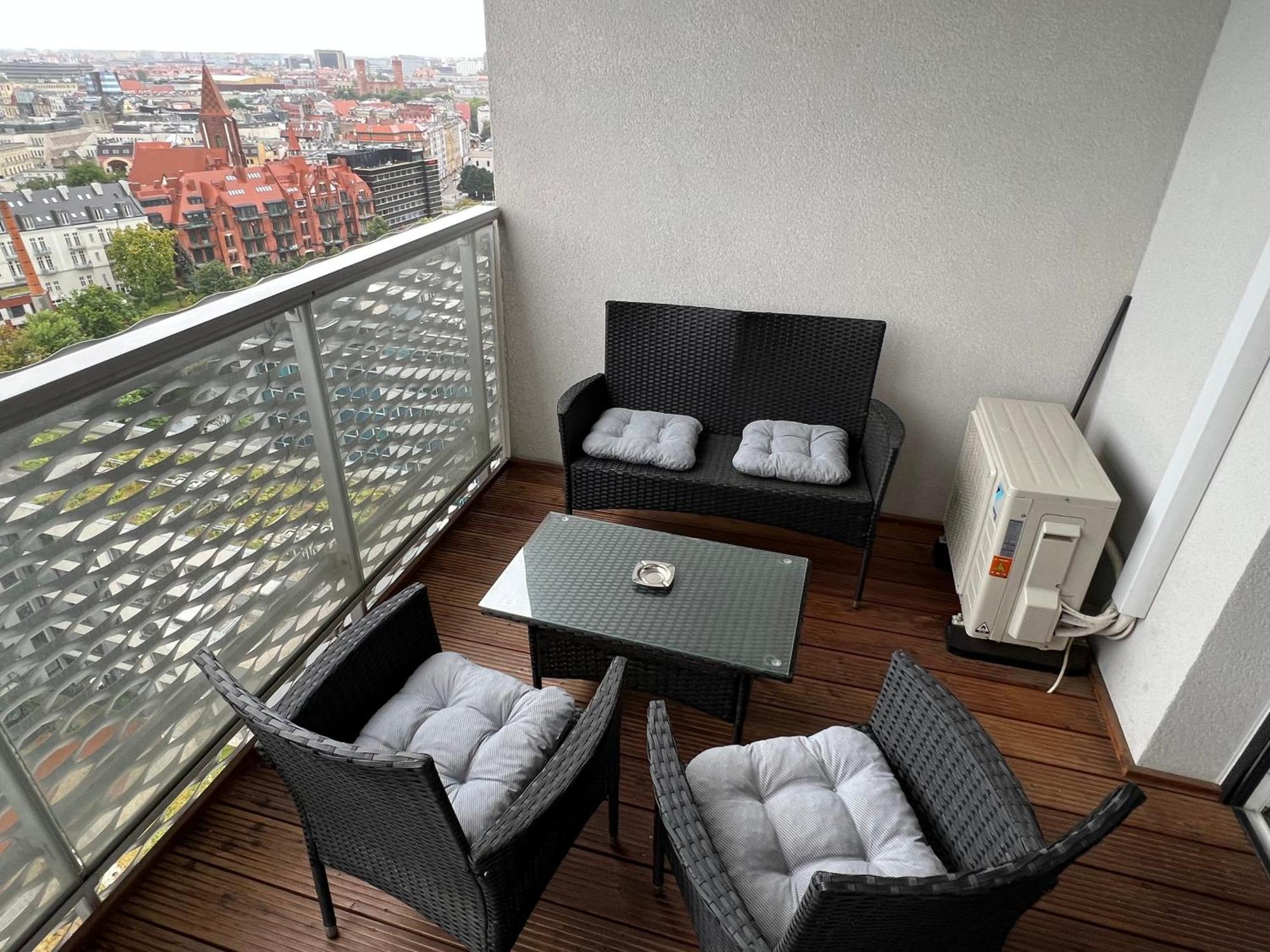I&M Apartments Sikorskiego Wroclaw Ruang foto